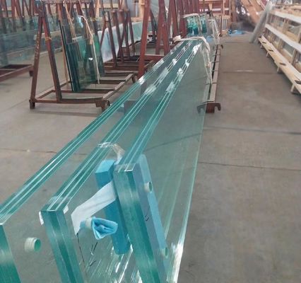 Çeşitli Panel Boyutları Tempered Panel ve Beyaz Film Koruma ile Laminated Güvenlik Camı